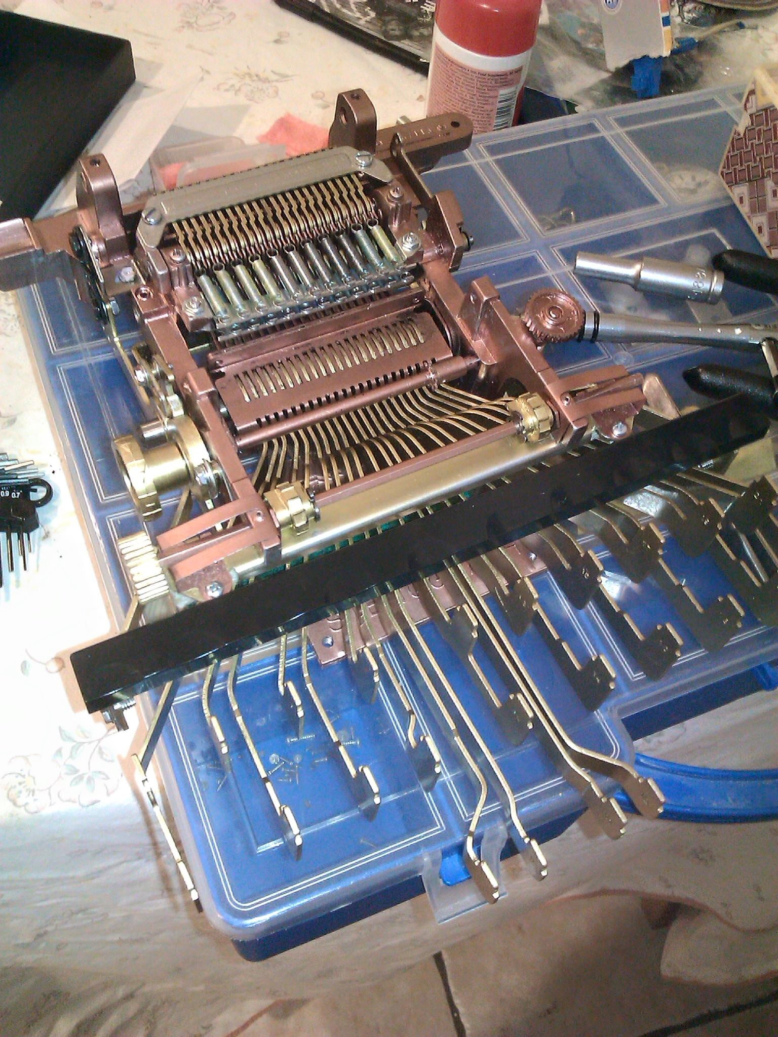Steampunk stenotype metal arms